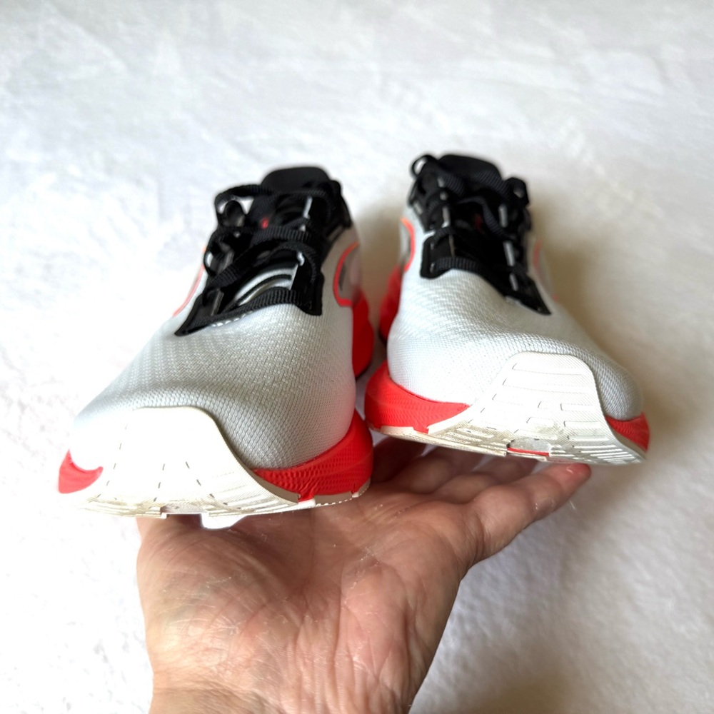 Brooks Womens Launch 10 Running Shoe Sz 8 - Picture 12 of 12